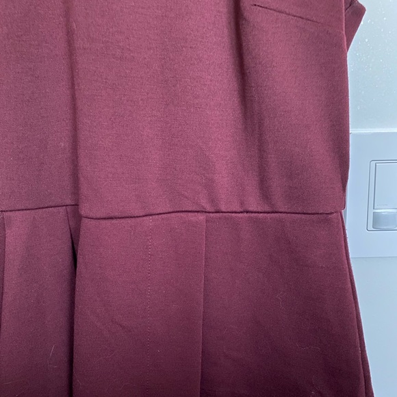 Knit merlot coloured sleeveless top/shell - Picture 5 of 5